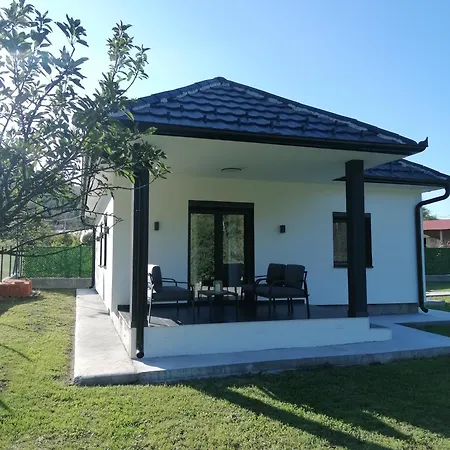 Mali Raj Bogutovac