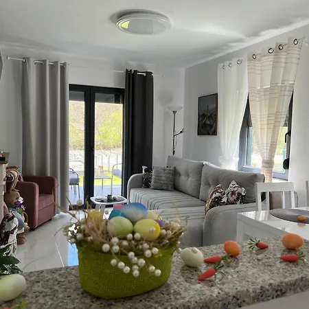 Apartamento Mali Raj Bogutovac